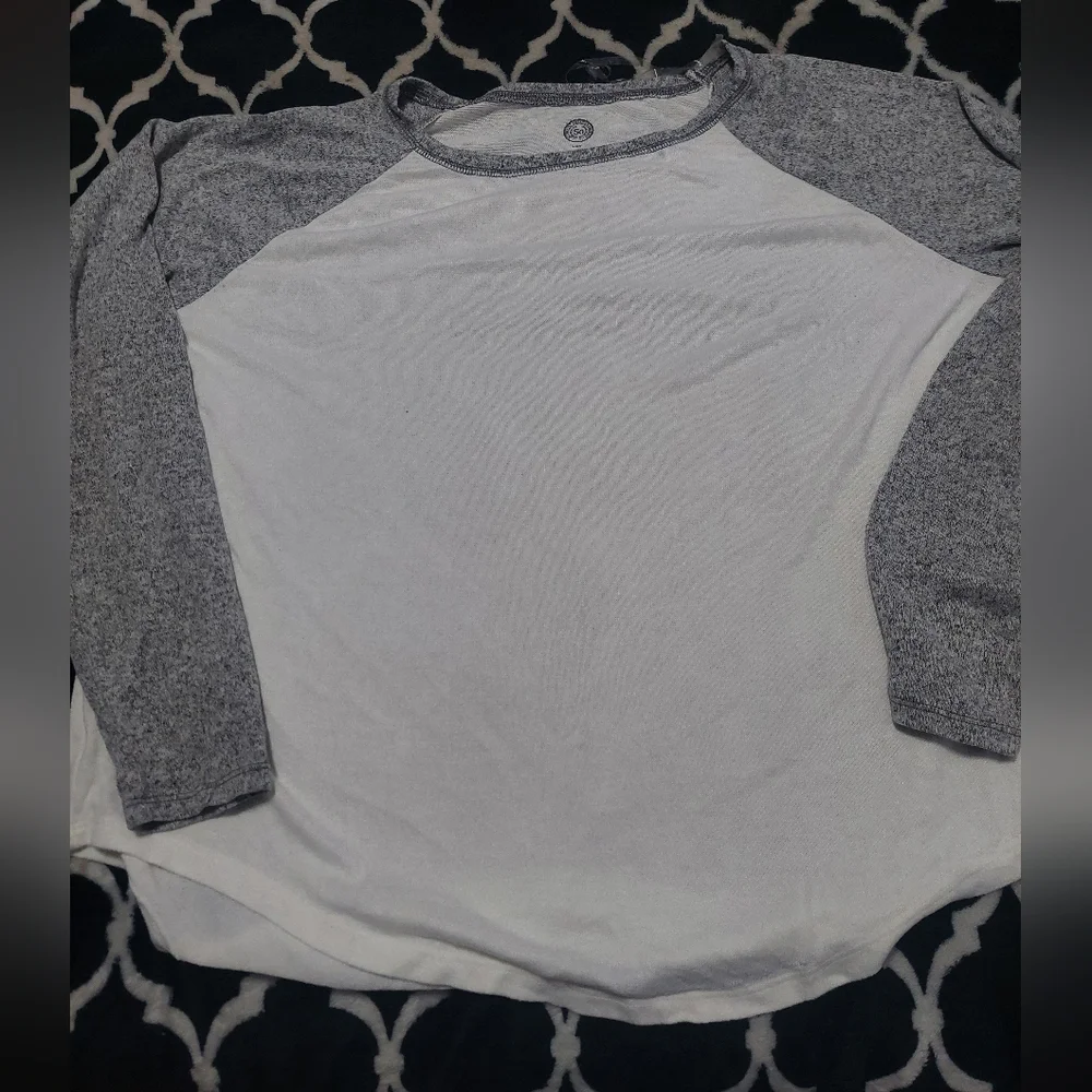 SO long sleeve top‎ XL